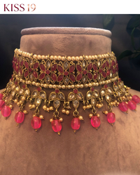 The Windsor Rose Choker Set