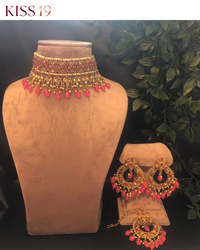 The Windsor Rose Choker Set