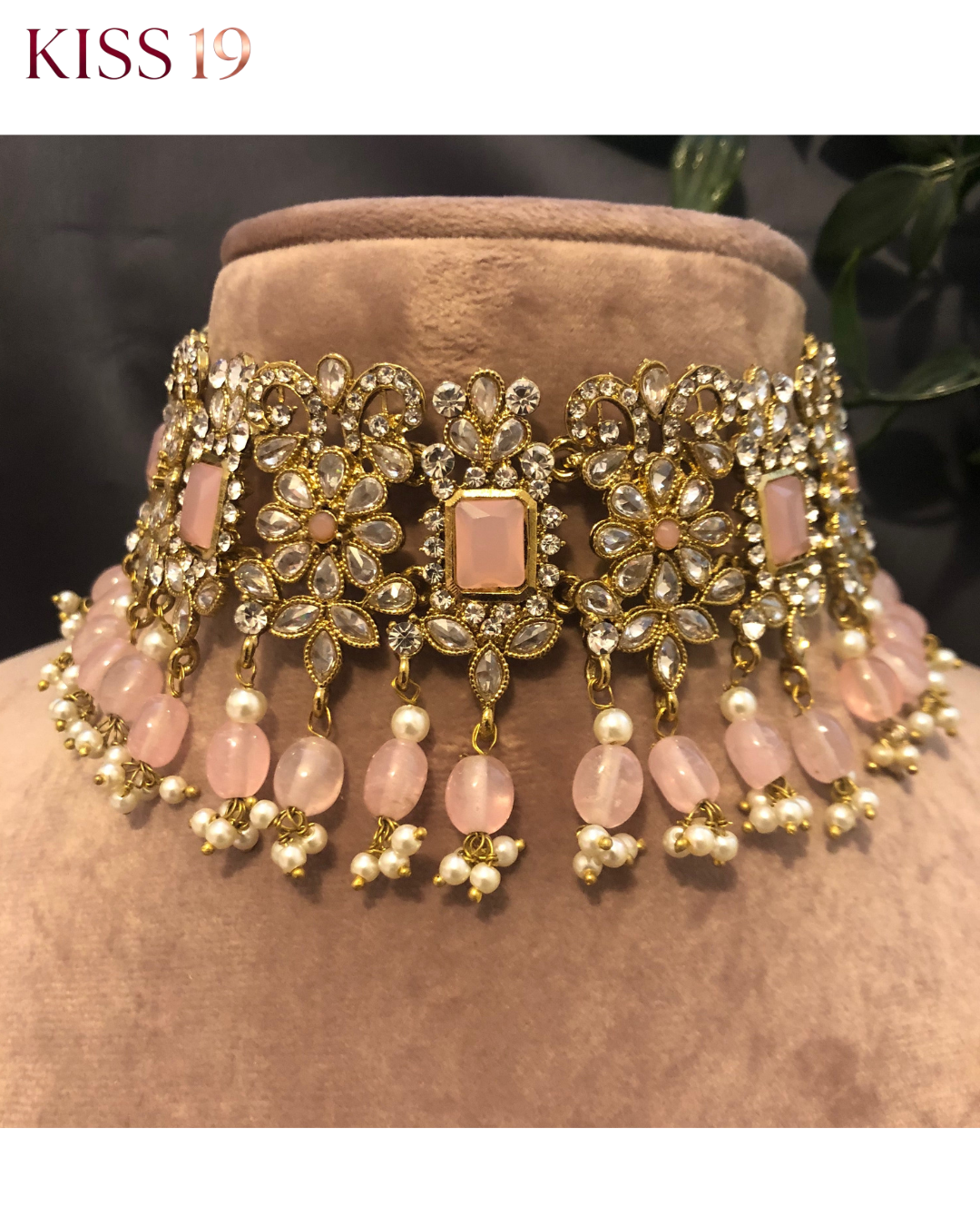 The Kensington Garden Rose Choker Set